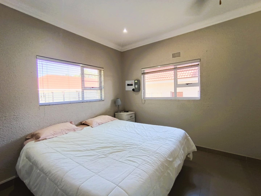 8 Bedroom Property for Sale in Waverley Free State